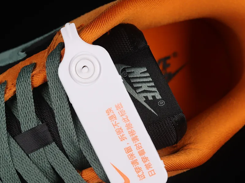 All categories Nk SB Dunk series Nk SB Dunk Low low-top sneakers N version NK SB Dunk Low SP "Ceramic" carrot yellow and black SB low-top casual sports skateboard shoes DA1469-001